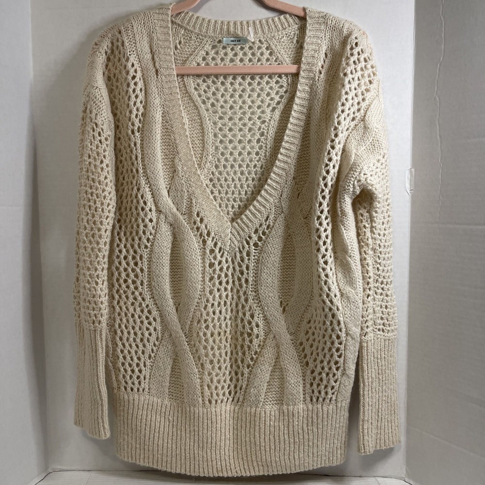 Urban Outfitters Kimchi Blue Cable Knit V Neck Sweater in Beige Women's Sz Small